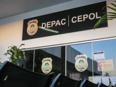 Menino de 6 anos é encontrado sozinho em casa; caso vai parar na delegacia