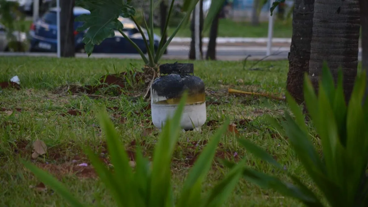Botijão pega fogo e assusta antes de abertura do Arraial