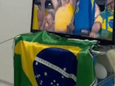 Torcida pelo hexa anima pacientes internados em hospital