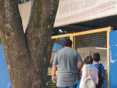 Furto de fiação suspende aulas em seis salas de escola no Jardim Botafogo