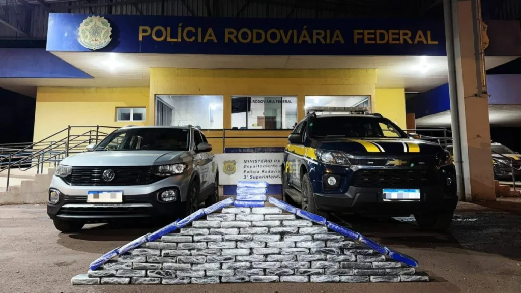 Militar usa neto para tentar disfarçar transporte de 96 kg de cocaína