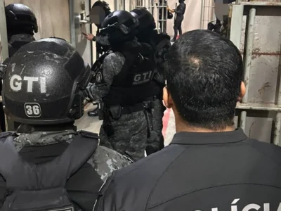 Operação contra o PCC prende dois em MS e tem 99 presos em SC