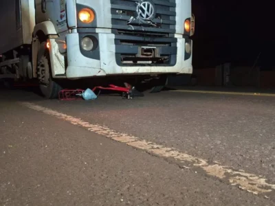 Ciclista indígena morre atropelada por caminhão em Dourados