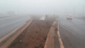 Neblina intensa causa morte de motociclista em poça na BR-463