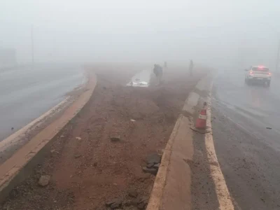 Neblina intensa causa morte de motociclista em poça na BR-463