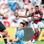 Flamengo empata com River Plate em amistoso intenso em Portugal