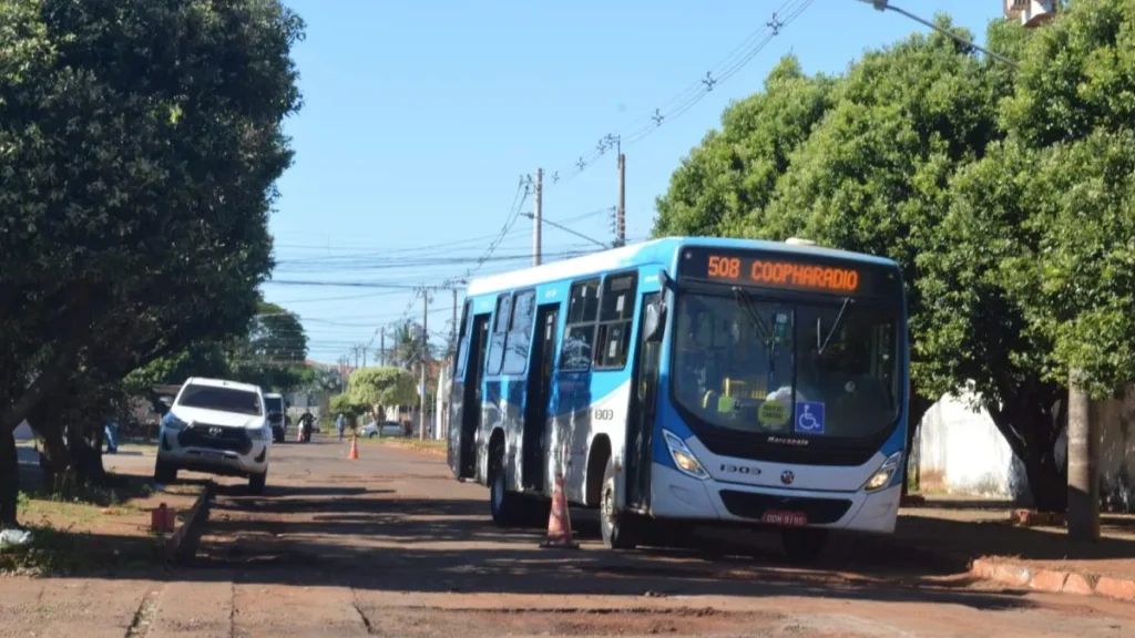 Mutirão tapa-buracos: 120 toneladas de asfalto em Campo Grande