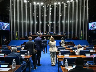 Senado aprova 'Pix Pensão' para débito automático de pensão