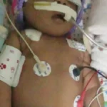 Pais de bebê morta após maus-tratos viram réus por homicídio doloso