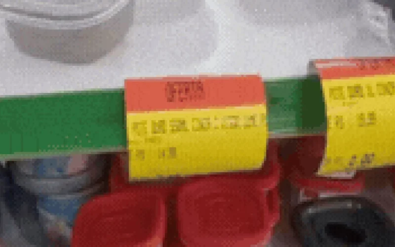 Viral de liquidação: fila de 1h e briga por vasilha em loja