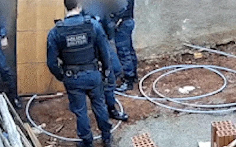 Vídeos contestam versão policial em caso de jovem baleado