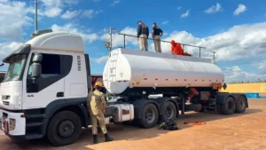 PRF não acha drogas em fundo falso de caminhão em Sidrolândia