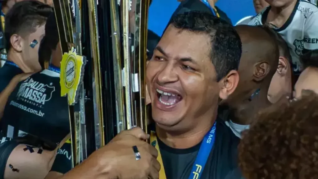 Botafogo SAF contrata auxiliar do Operário para departamento de scouting