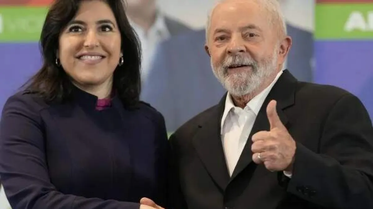 Lula é multado por pedido de voto a Simone Tebet
