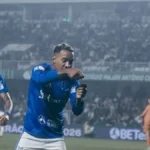 Cruzeiro vence Coritiba com gol de Matheus Pereira