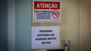 Idosa trancada e desnutrida em CG enquanto companheiro estava na academia