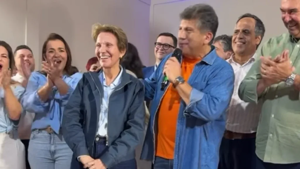 Avante oficializa apoio a Riedel e lança 32 candidatos