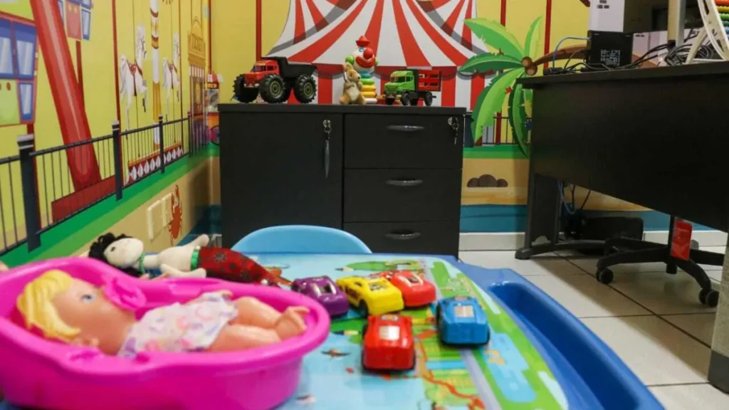 Pai é preso suspeito de estuprar e torturar filha de 4 anos