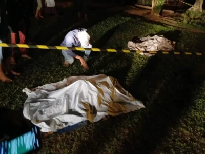 Dupla é morta a facadas na fronteira