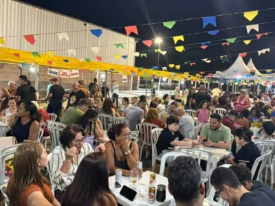 Fé e união: comunidade celebra Nossa Senhora da Vitória